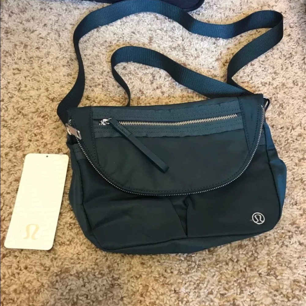 Lululemon bag